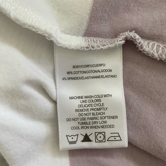 MNY Marc New York Shirt Women’s 1X Lavender White Striped Cap Sleeve Top - Picture 3 of 7